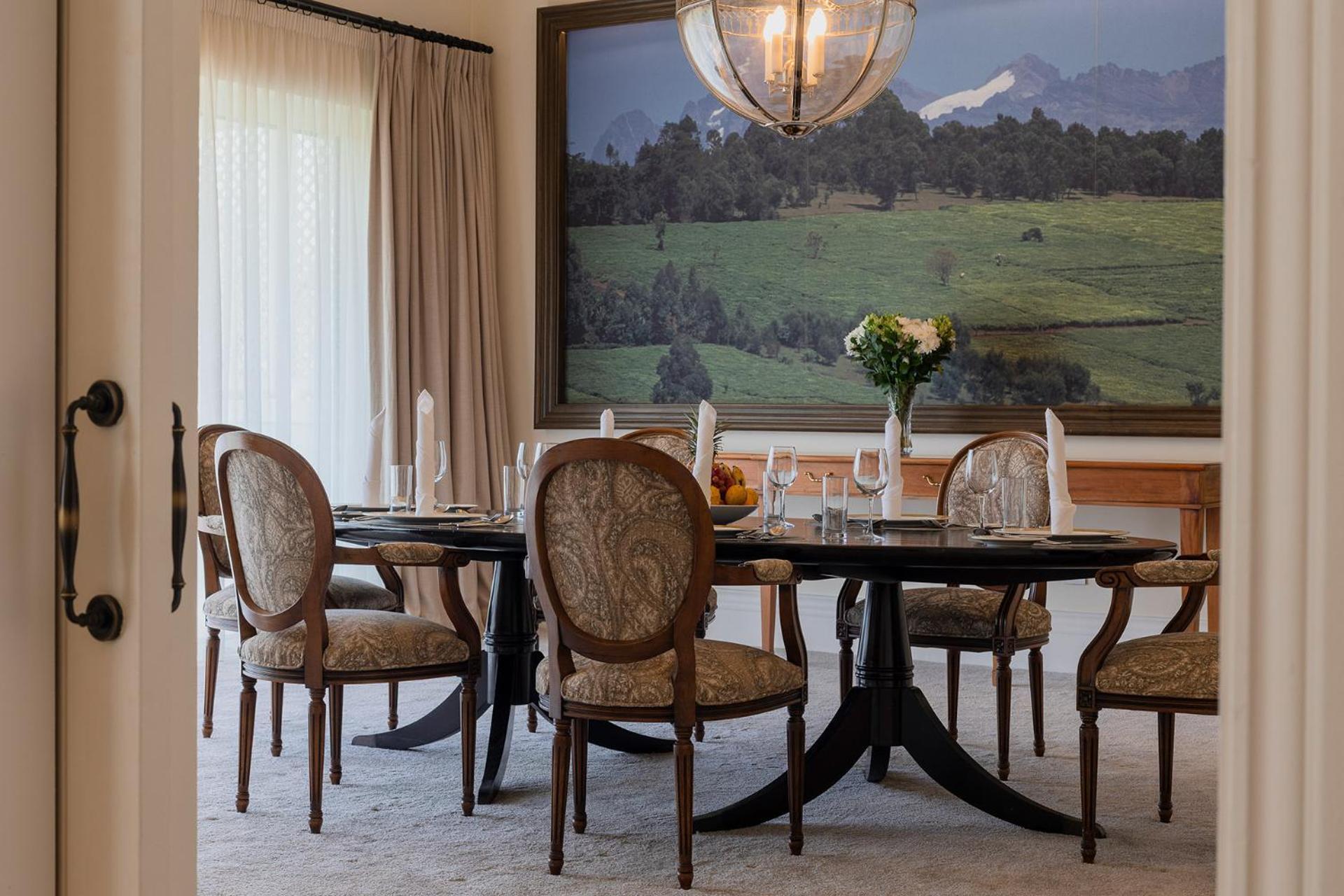 Hemingways Suite